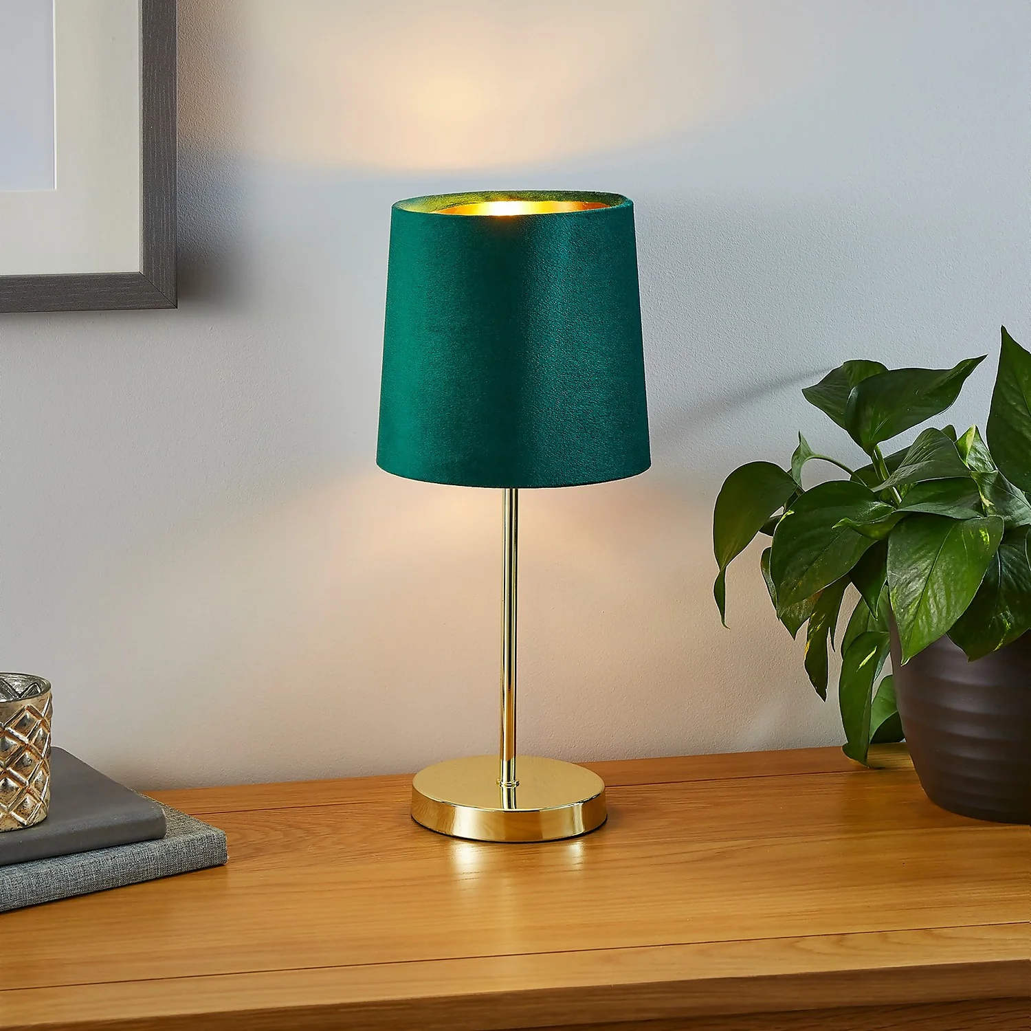 Paris Velvet Table Lamp - Emerald 3 Paris Velvet Table Lamp - Emerald